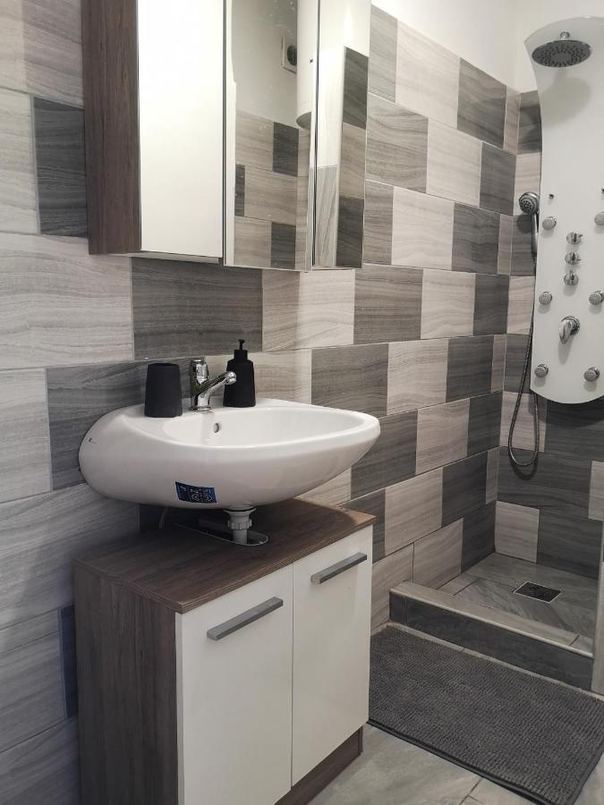 Dorka Apartman Vonyarcvashegy Zewnętrze zdjęcie